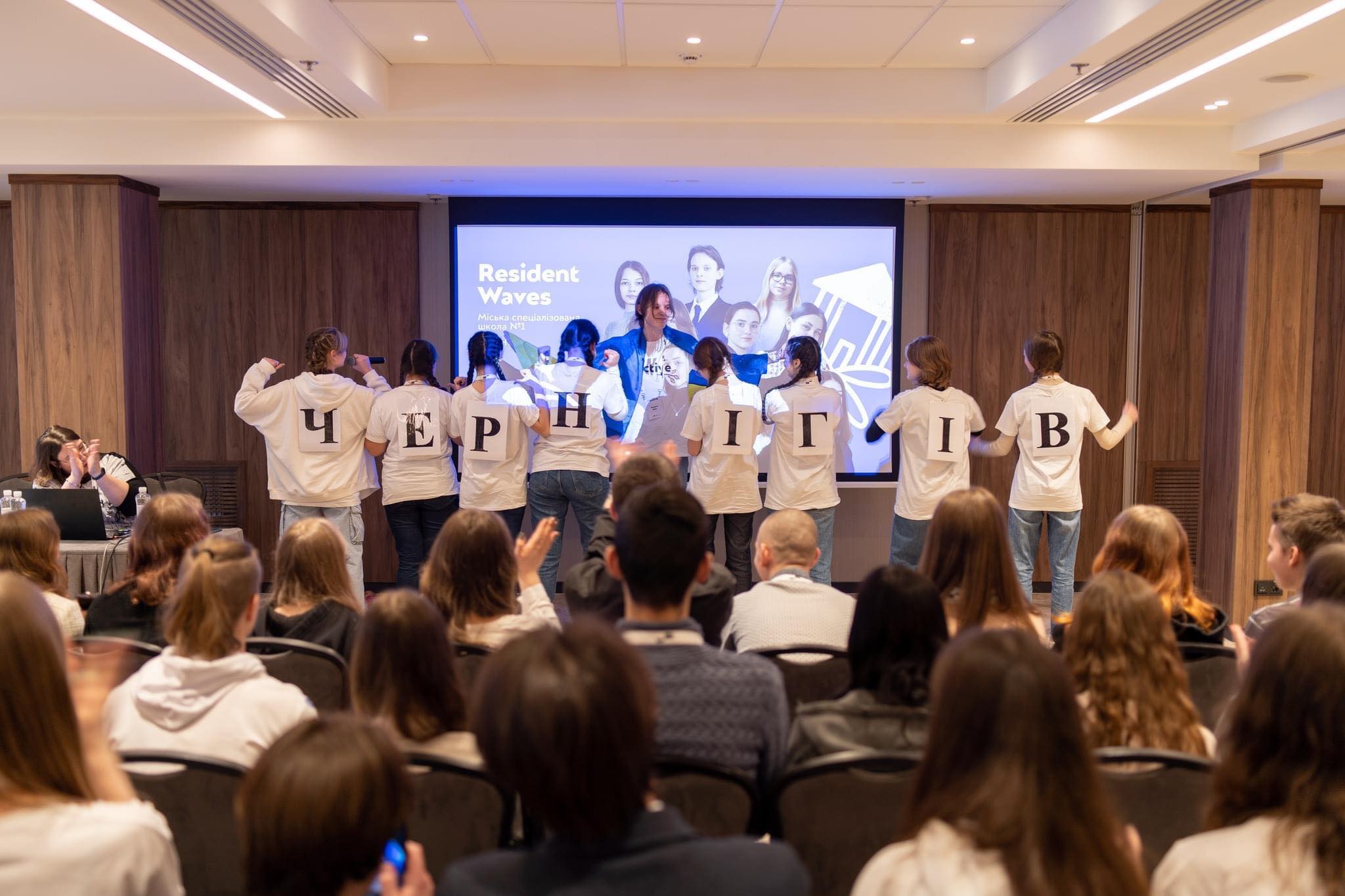 Старшокласники Чернігова та Михайло-Коцюбинського допомагатимуть відновлювати рідні громади