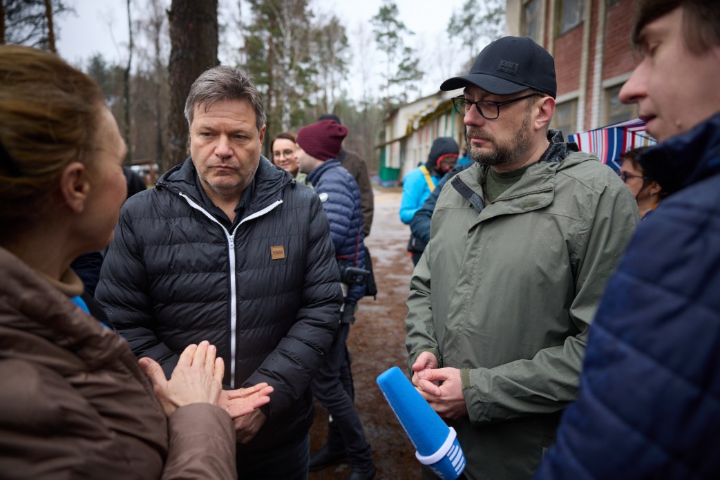 Зеленський на Чернігівщині: побував у ягіднянському підвалі та госпіталі