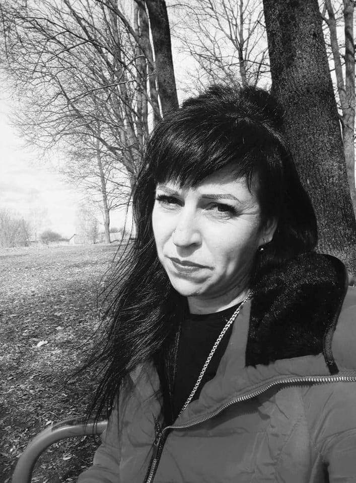 Загинули в один день через ворожий авіаудар: на Чернігівщині поховали двох військовослужбовців