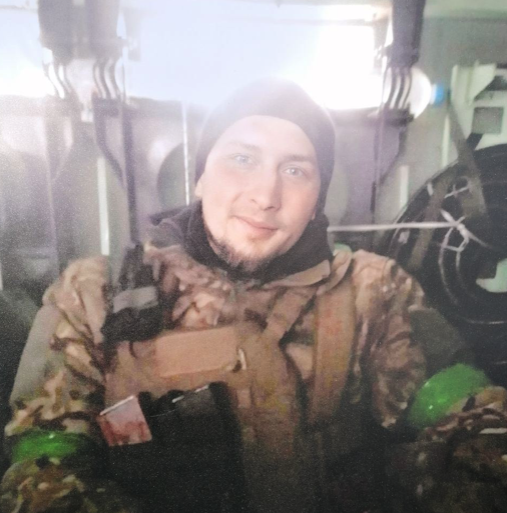 Поховали загиблих бійців: у пʼяти громадах Чернігівщини прощались із Героями