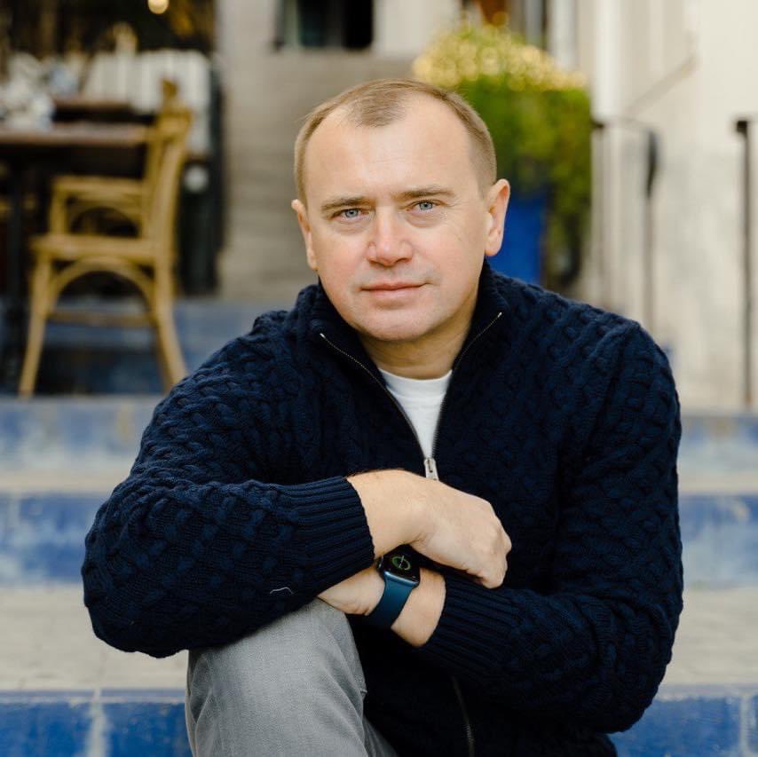 Фронт, замінування землі, ворожі обстріли - але один найбільших холдингів Чернігівщини хоче розвиватись