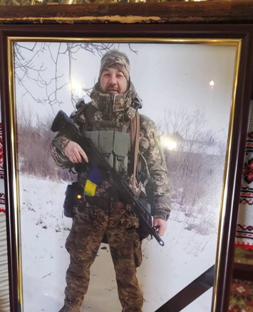 На Чернігівщині поховали двох бійців: одного півроку вважали безвісти зниклим