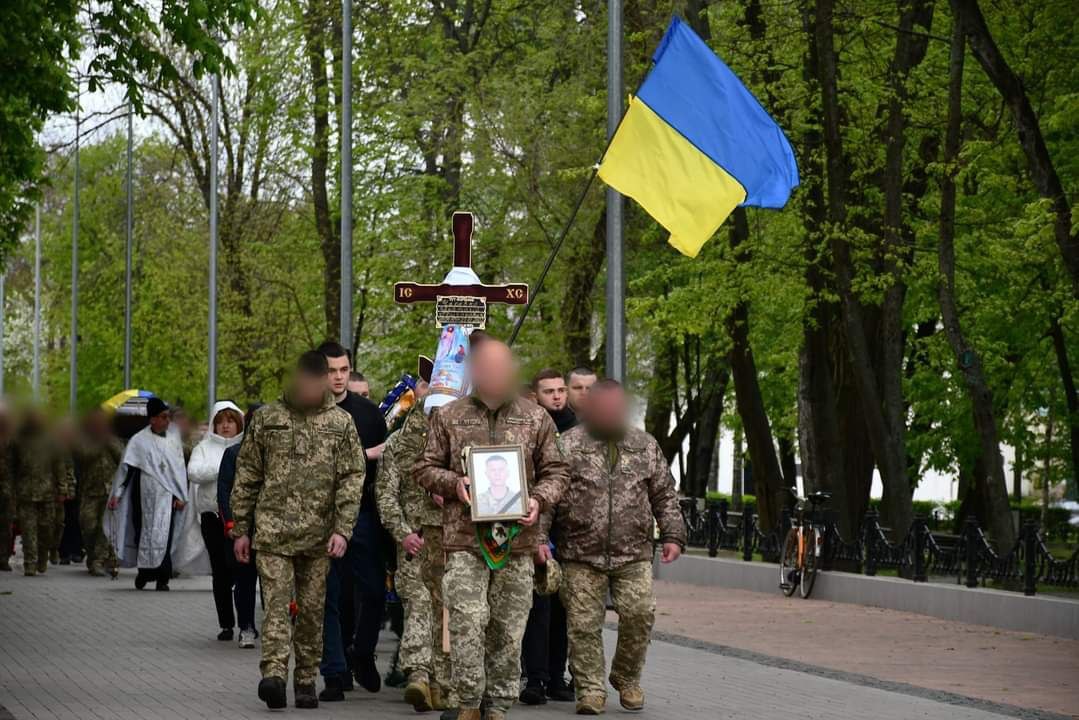 У Ніжині та Прилуках поховали загиблих бійців ЗСУ