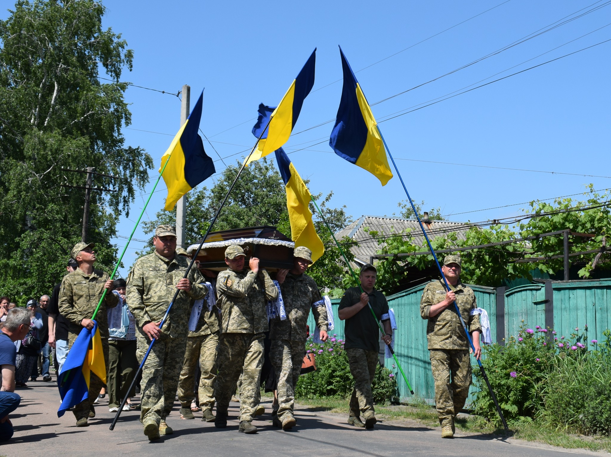 Загинув торік під час наступу на Харківщині: на Чернігівщині прощались із загиблим бійцем ЗСУ