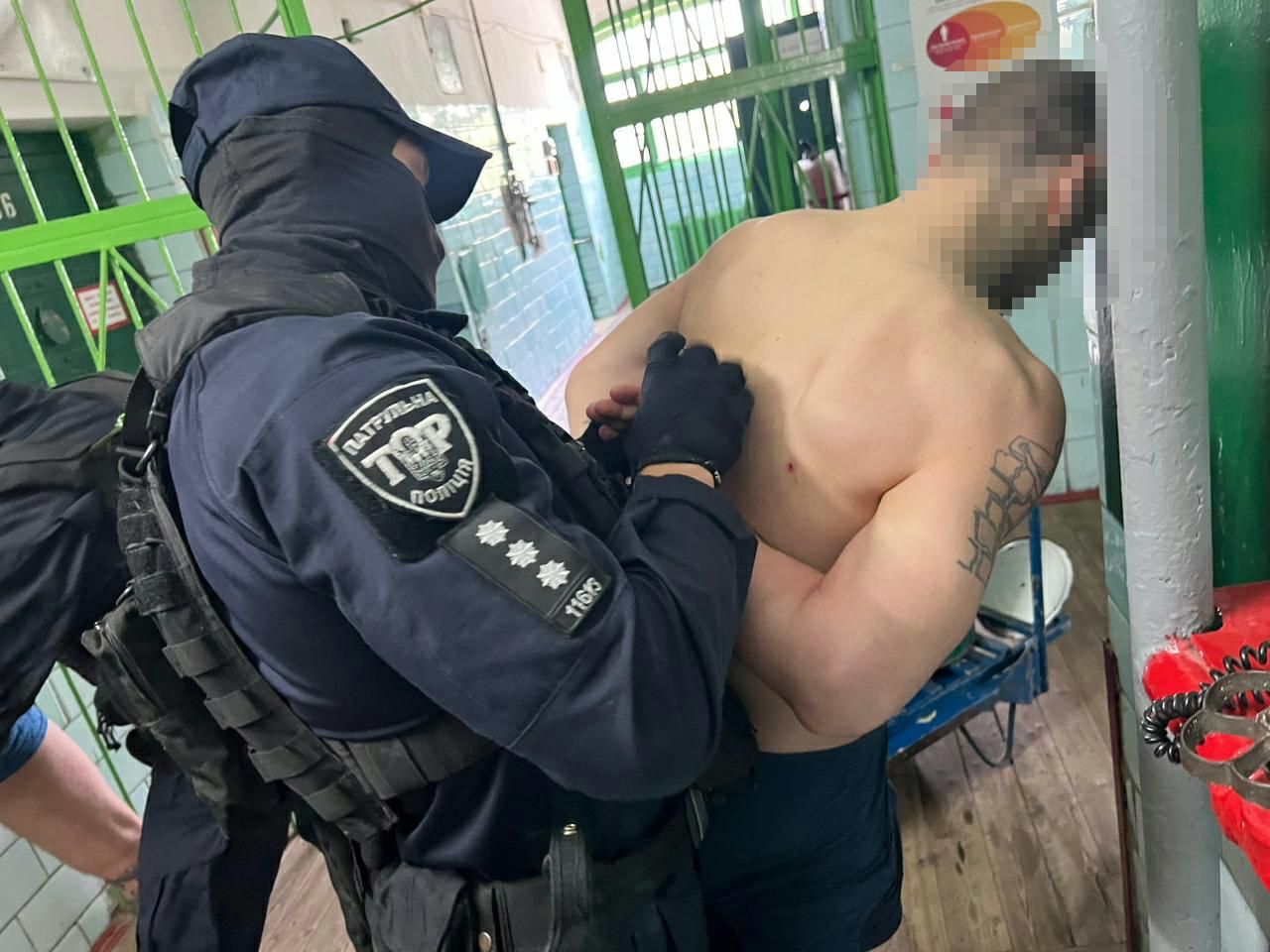 Чернігів кримінальний: поліцейські затримали «смотрящого» за містом