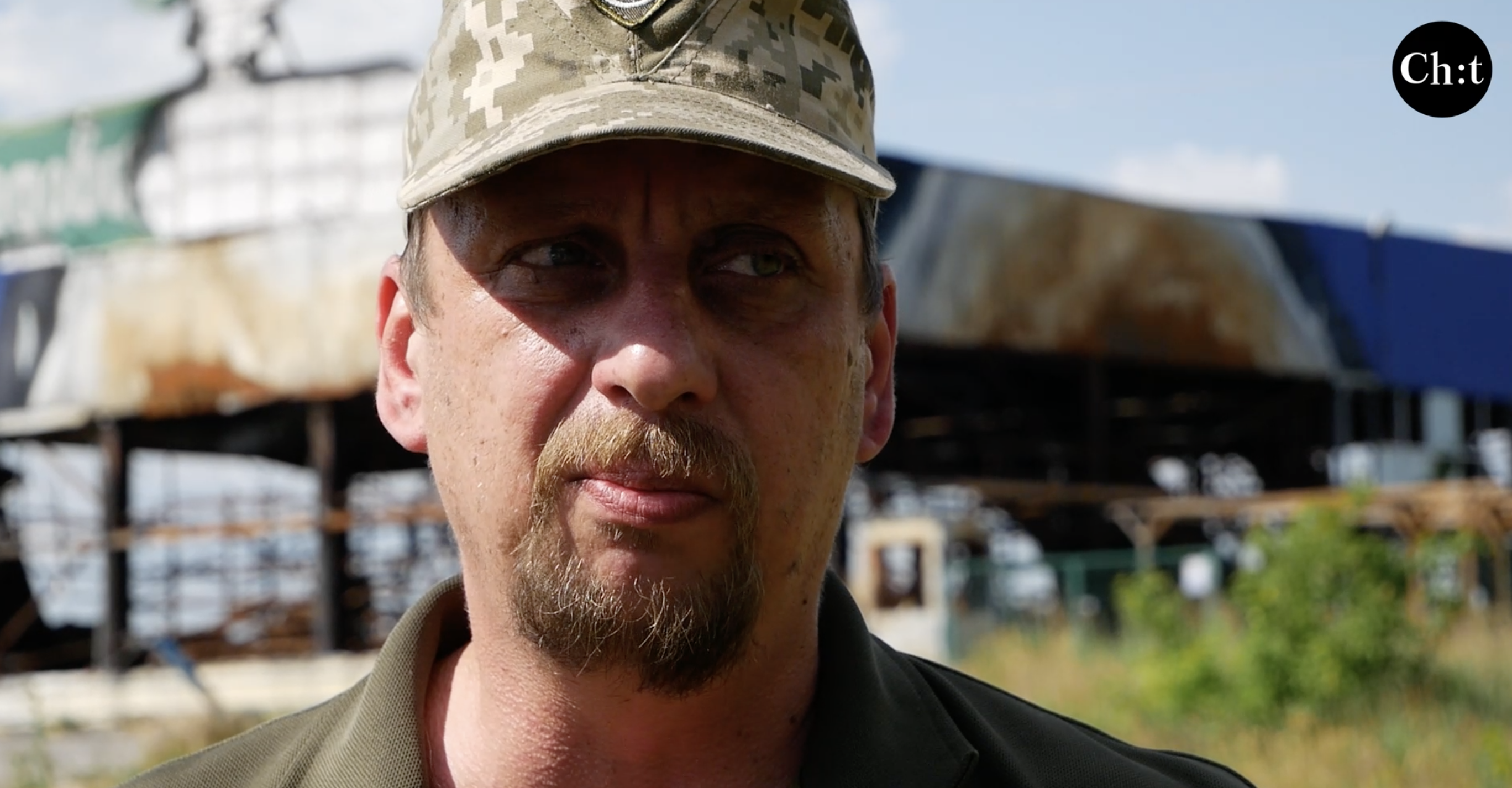 У Чернігові встановили памʼятний хрест на місці загибелі оборонців біля 