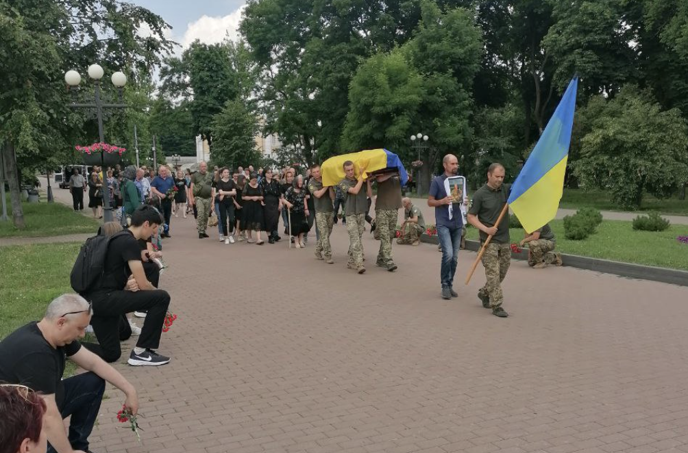У Чернігові, Прилуках та Городні прощались із загиблими бійцями