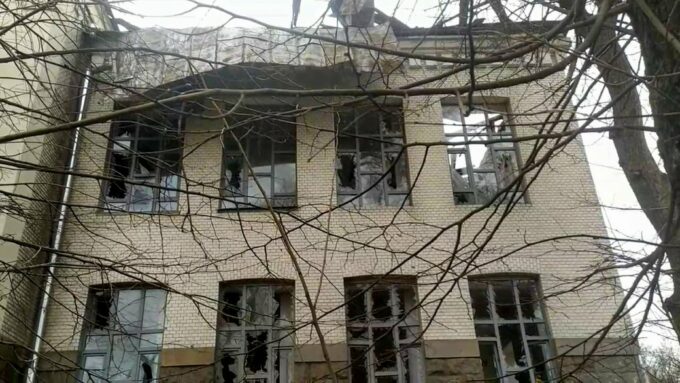 В обласній бібліотеці імені Русових зробили дах. Допомогли благодійники