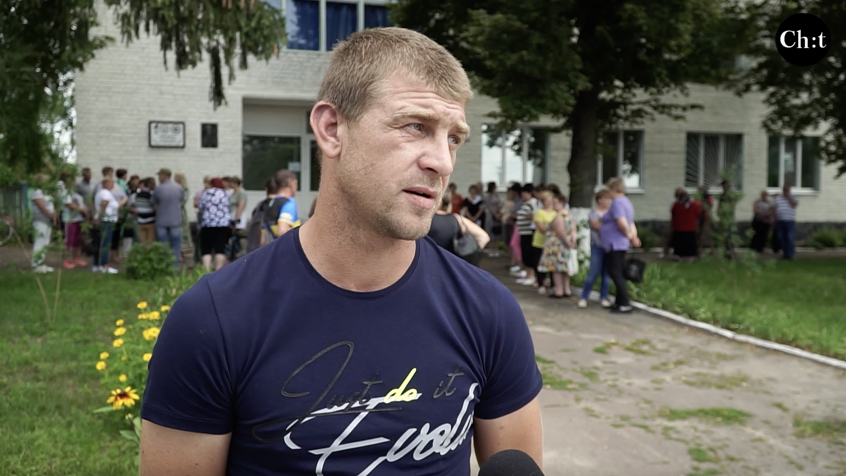 Седнів: чому місцева влада «воює» із директоркою ліцею?