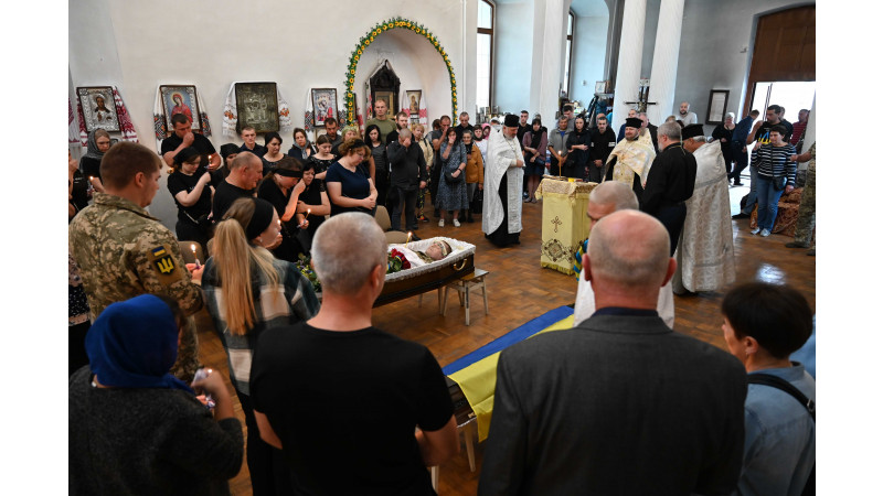 Поховали бійця, який помер після важкого поранення у госпіталі