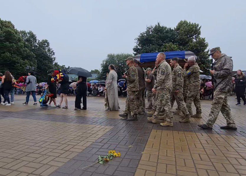 На Чернігівщині поховали 5х бійців ЗСУ