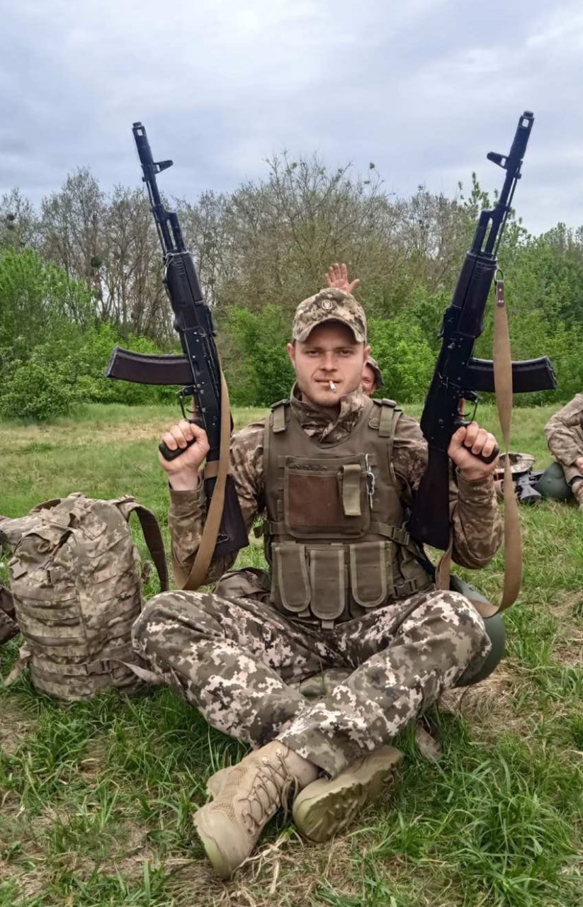 Поховали бійця, який помер після важкого поранення у госпіталі
