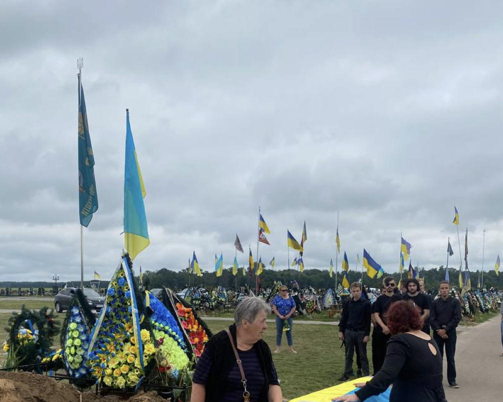 Перепоховали офіцера 1-ї танкової бригади, який загинув під час облоги Чернігова