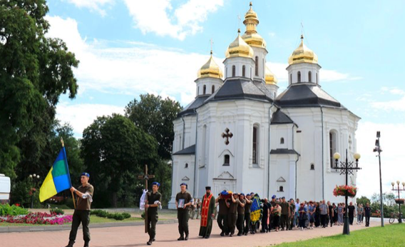 У Чернігові поховали бійця: загинув на Запорізькому напрямку