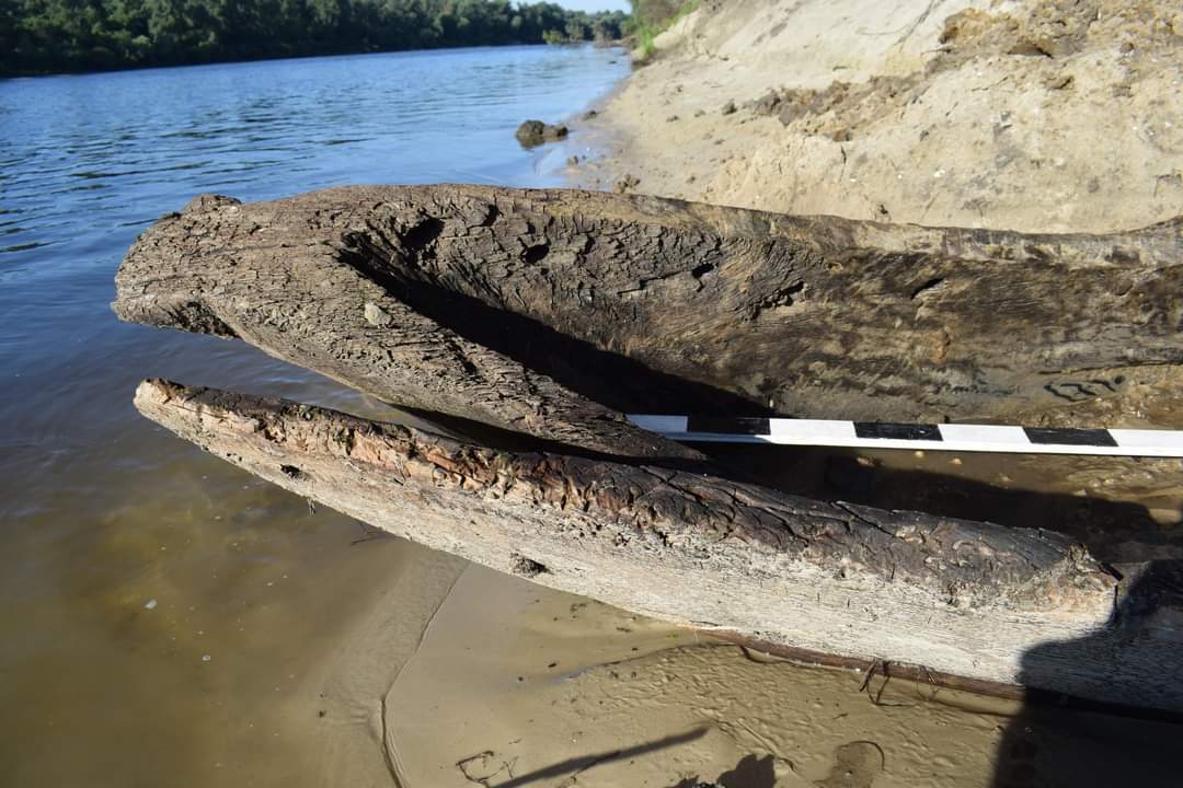 Науковці обстежили довбанку, віднайдену рибалками під Черніговом