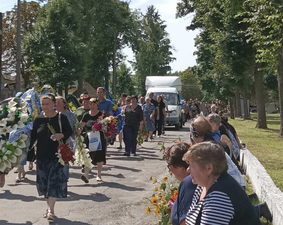 У громадах поховали бійців, які загинули у боях на Донеччині та Запоріжжі