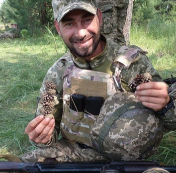 Шістьох бійців поховали у громадах Чернігівщини: загинули у боях