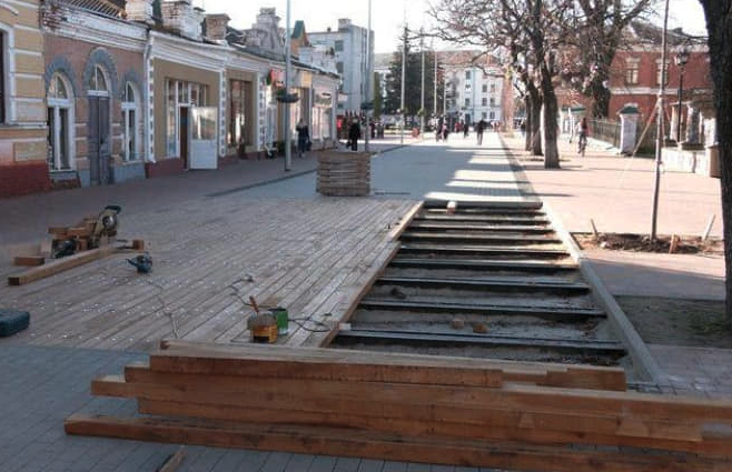 Головний комунальник Ніжина постане перед судом за обвинуваченням у розтраті 900 тис грн