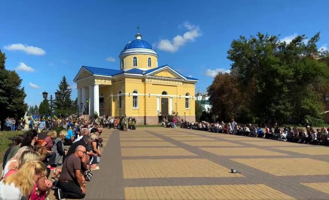 У Прилуках і Талалаївці поховали загиблих у боях бійців ЗСУ