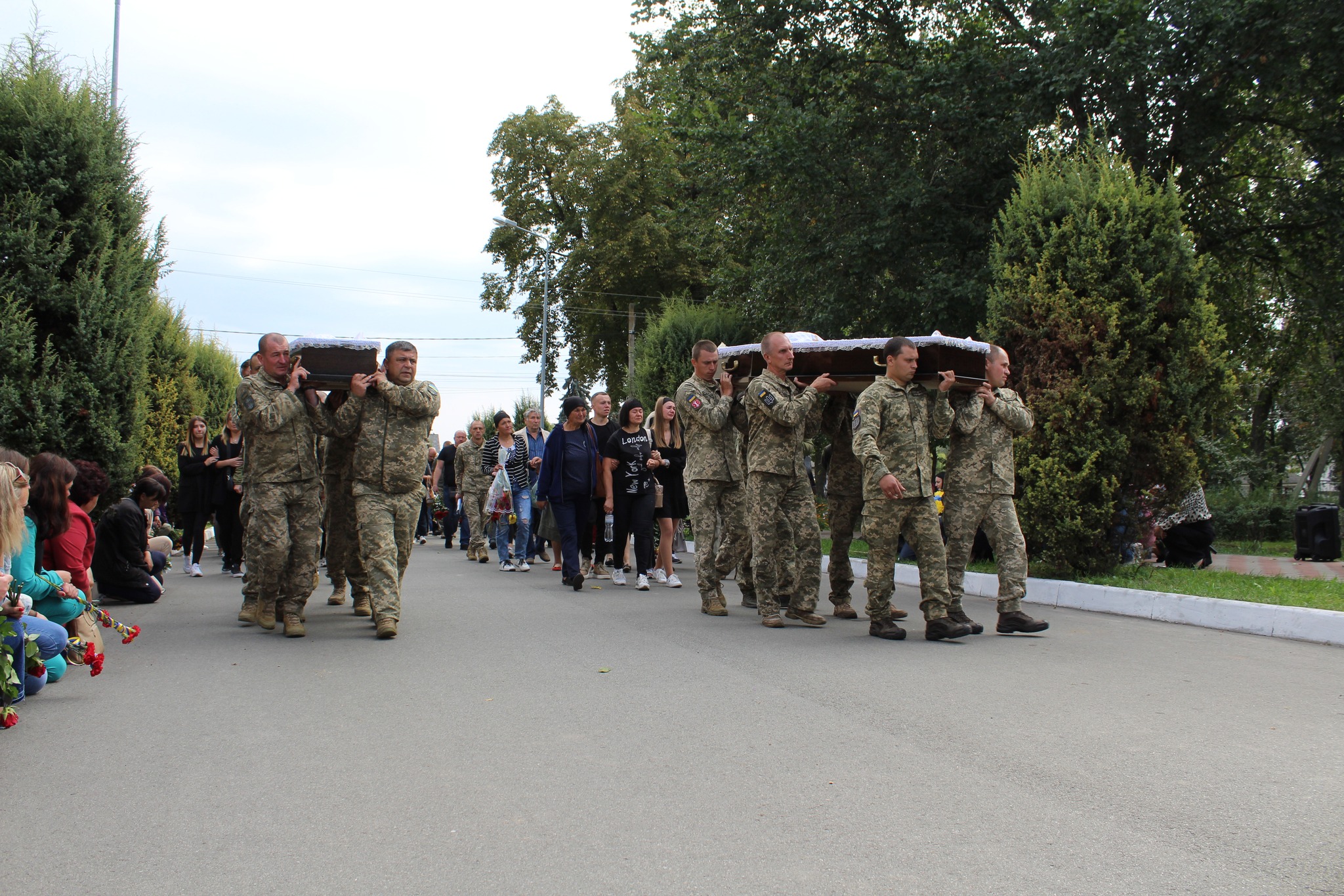 Загинули під час виконання бойових завдань на Донеччині та Запоріжжі: у громадах поховали 3х бійців