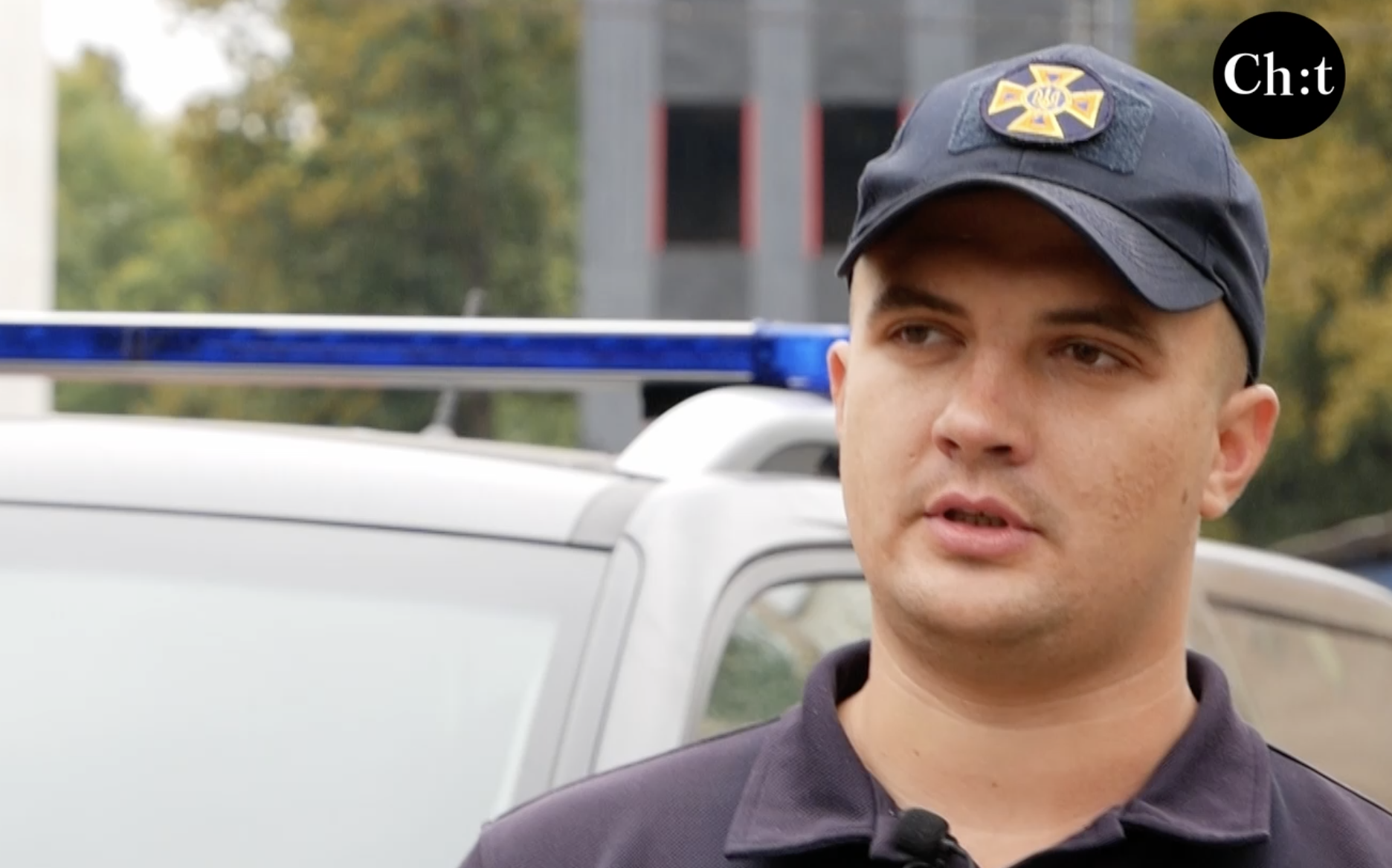 Рятувальник Михайло Паперник