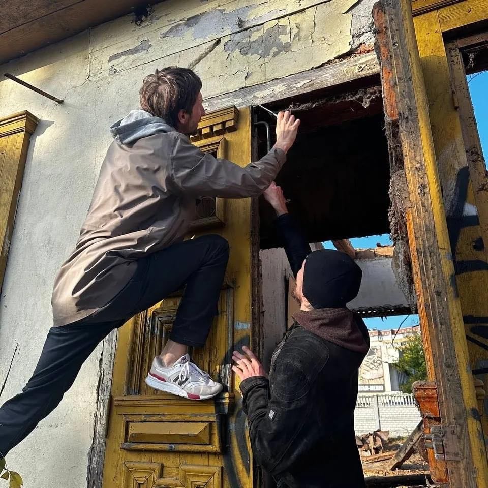 Будинок Полторацьких - спільнота "Деревʼяне мереживо" рятує двері