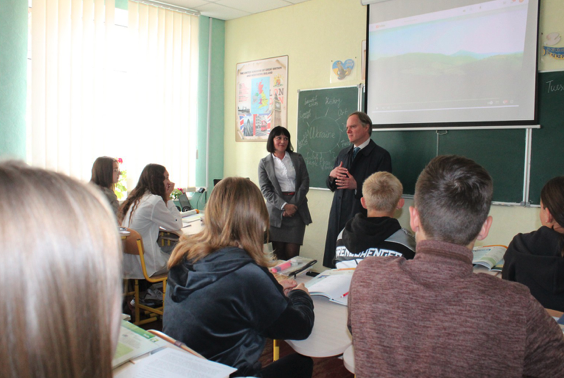 Посол Великобританії у школі с.Іванівка