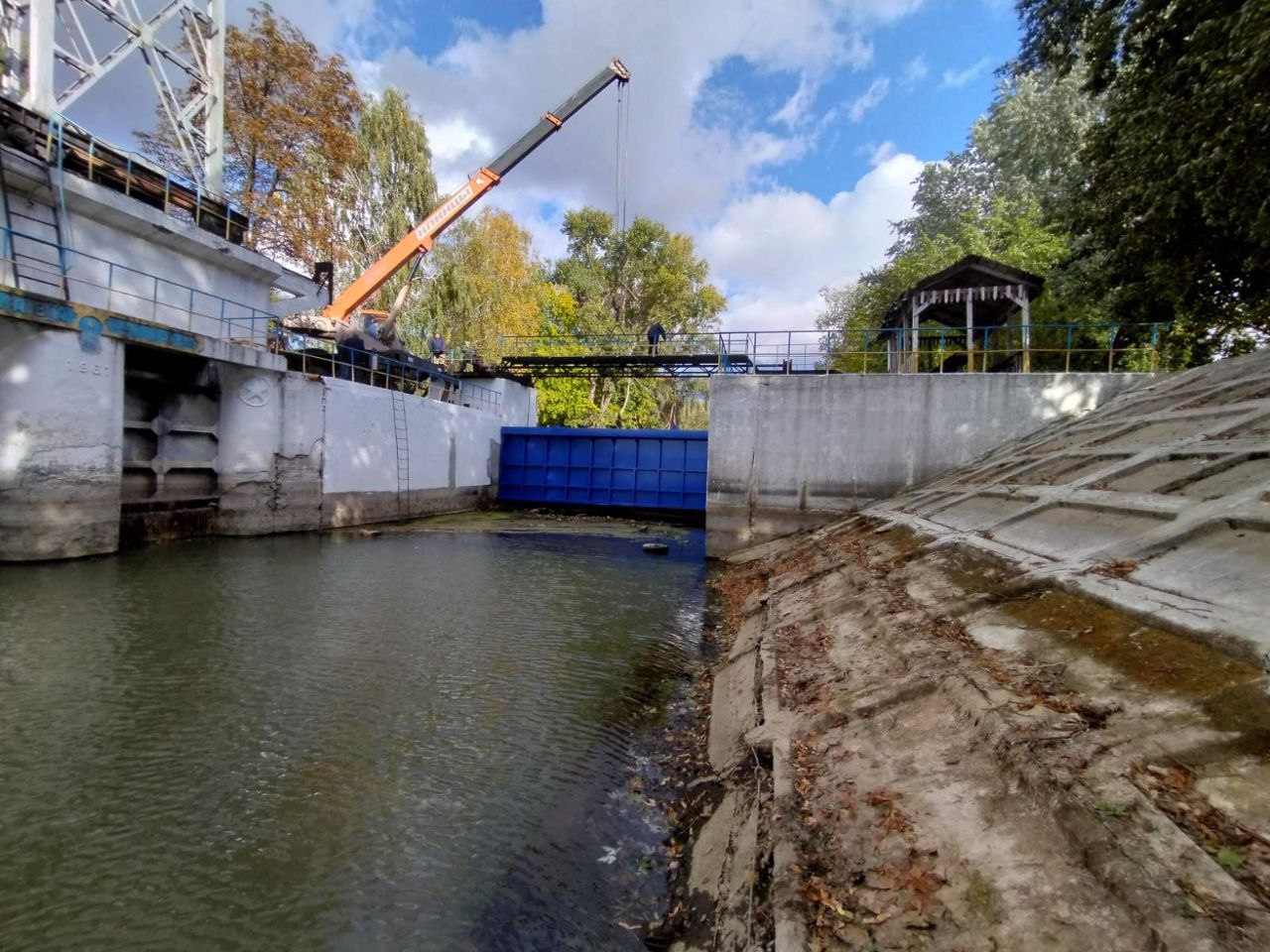 Остер поблизу Козельця відновили шлюз