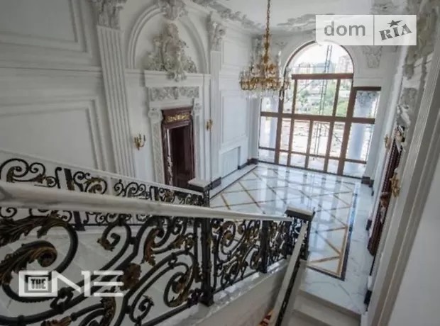 Найдорожчий будинок у Києві: що всередині? 