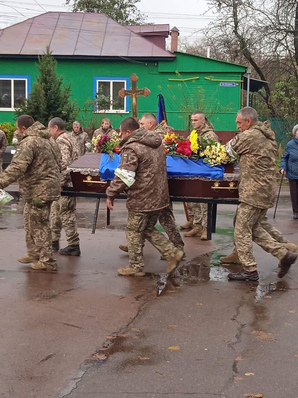 Прощання із солдатом Павлом Хлусом у Новгород-Сіверському