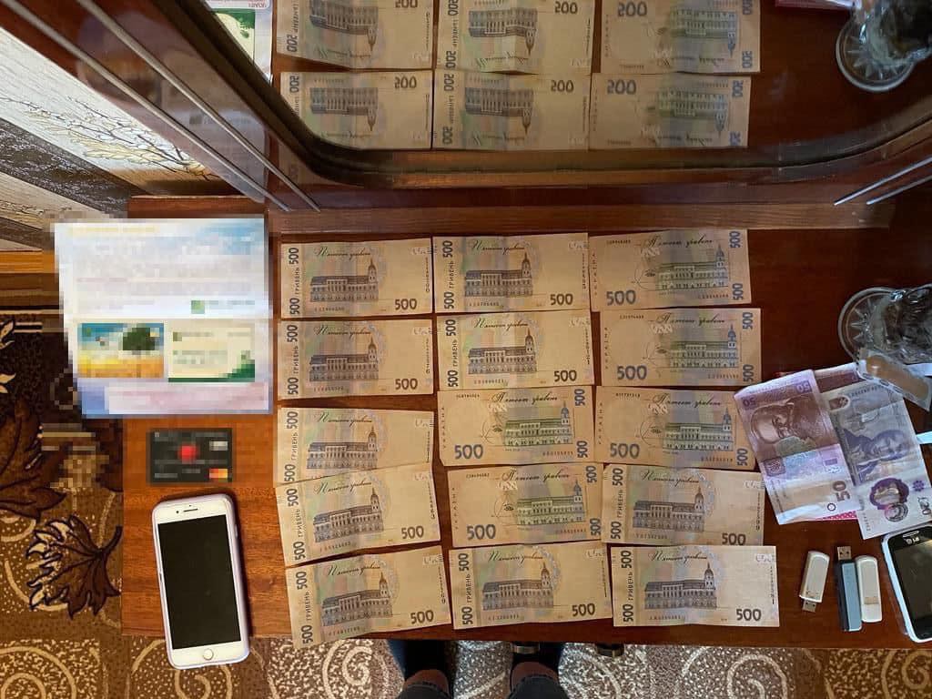 У зловмисників з Чернігова вилучені гроші