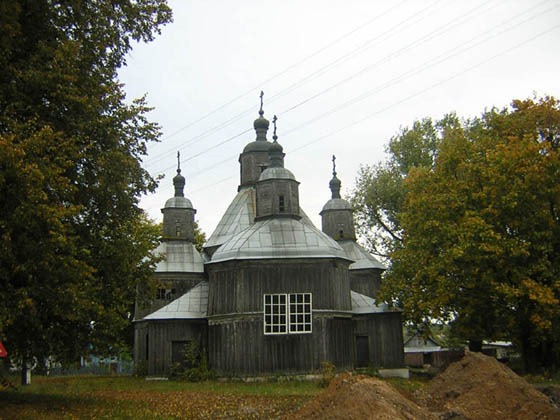  Lерев’яна церква Різдва Пресвятої Богородиці у Старому Ропську