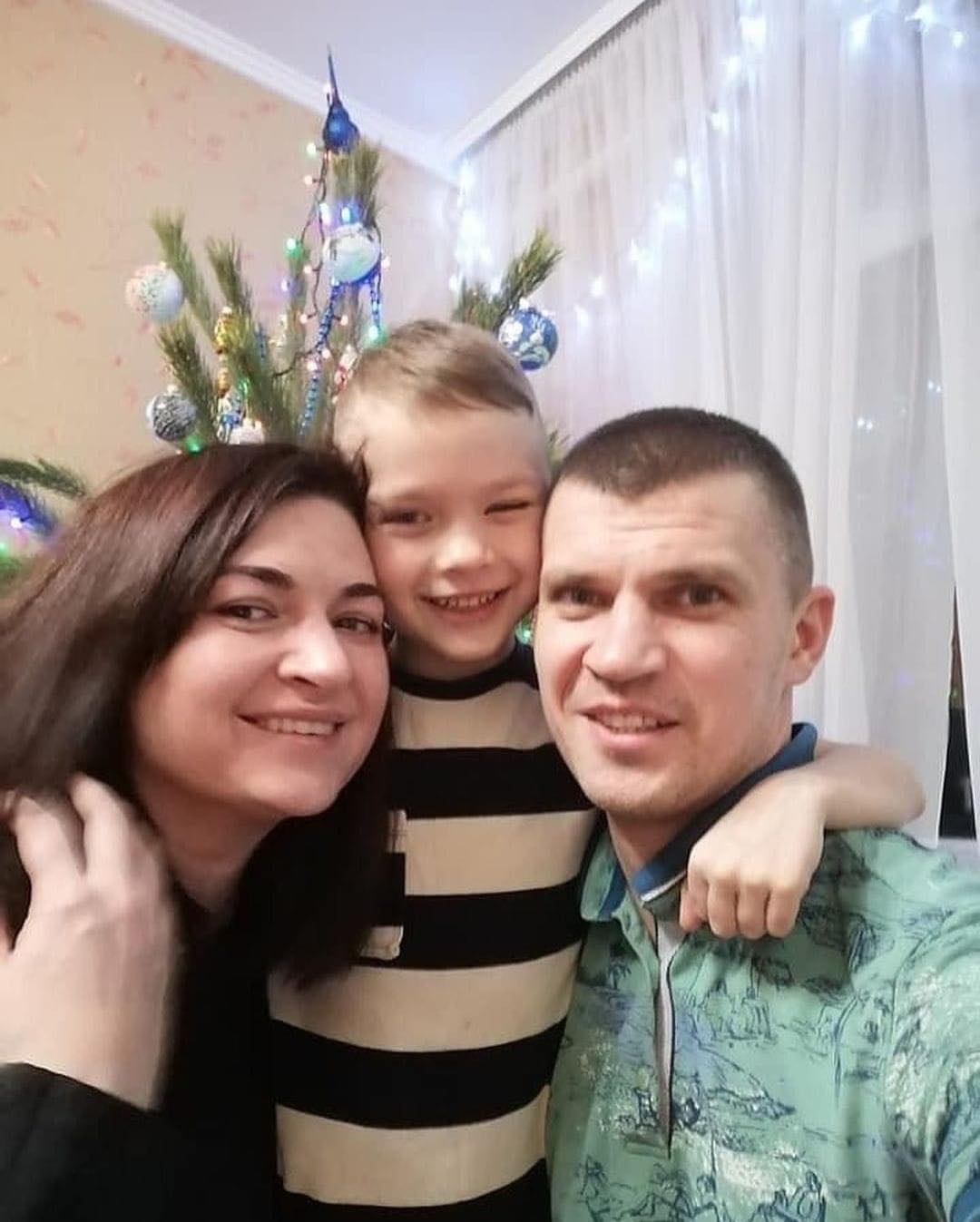 Сергій Лисюк із родиною...