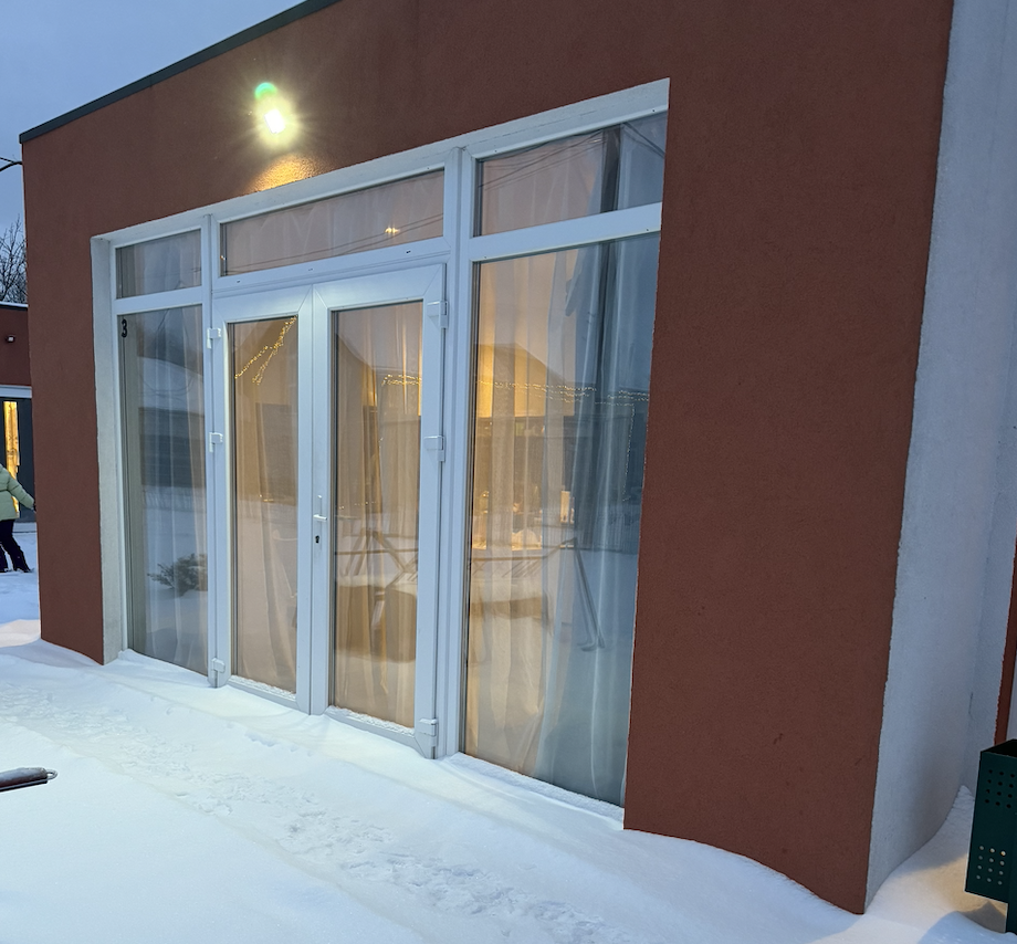 Неподалік парку "Беремицьке" - готельний комплекс "Тур-Хауз