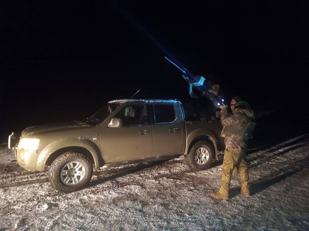 Чернігівські ловці «мопедів» на нічному чергуванні вполювали ворожий дрон.