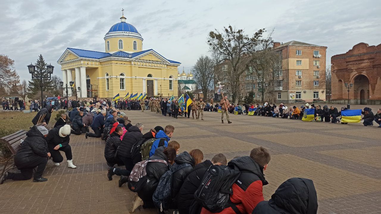 Прощання із солдатом Ярославом Савосіним у Прилуках