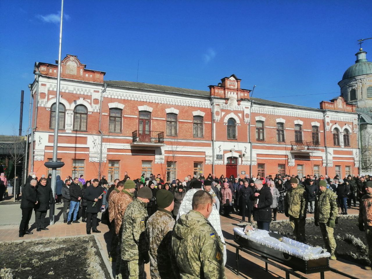 Прощання із солдатом Віталієм Нещеретом у Ніжині
