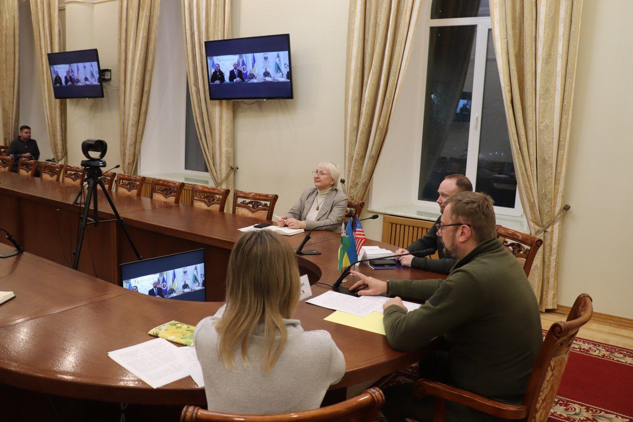 Губернатор Міннесоти та начальник Чернігівської ОВА підписали документ про співпрацю