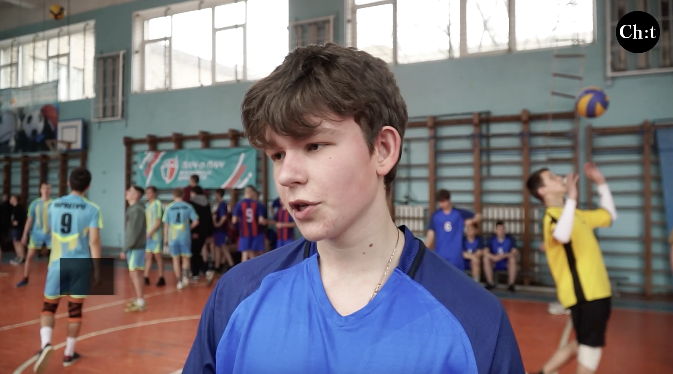 Олексій, учасник змагань із волейболу "Пліч-о-пліч" у Сосниці