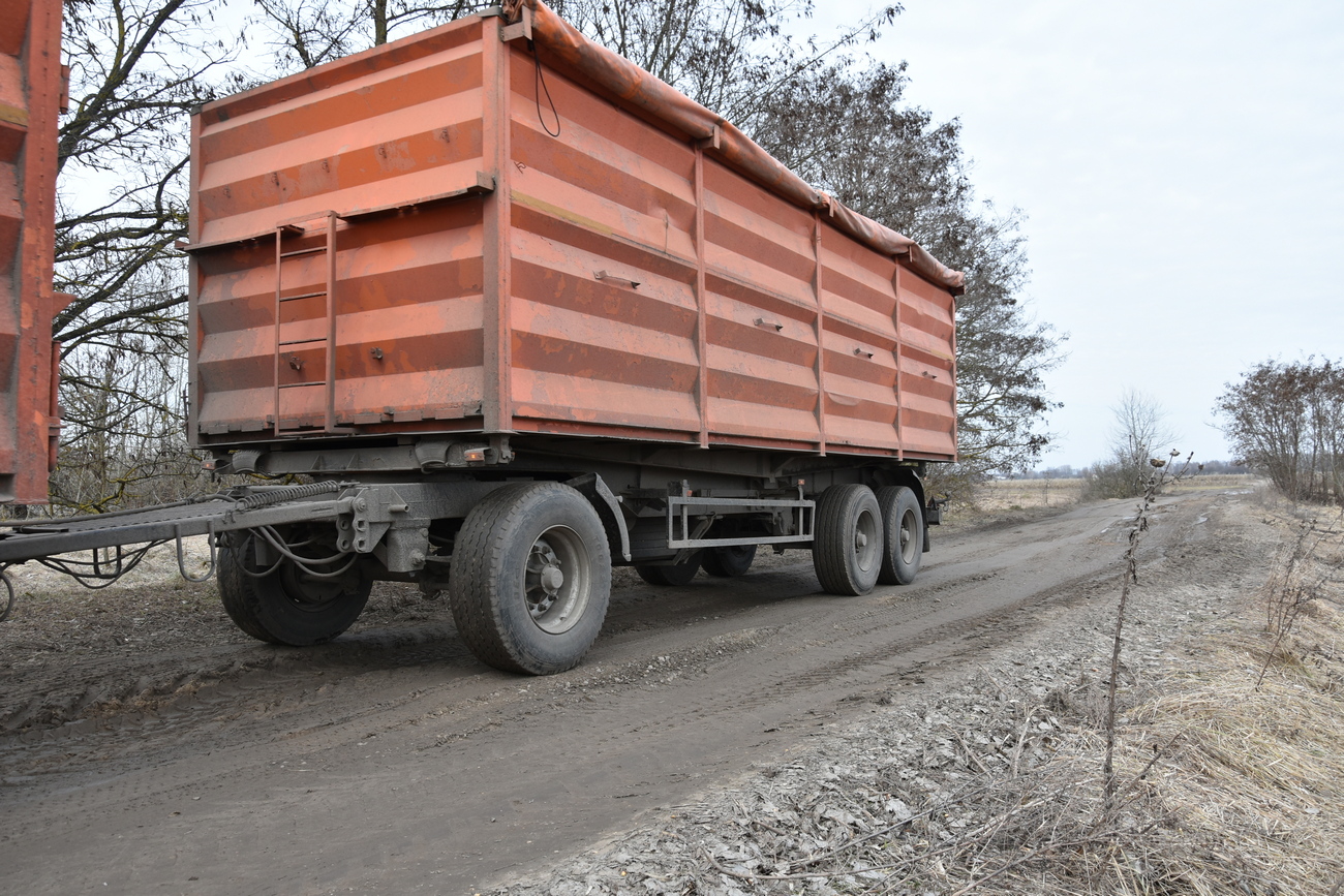 Селяни проти аграріїв: на Коропщині зафіксували факт знищення дороги