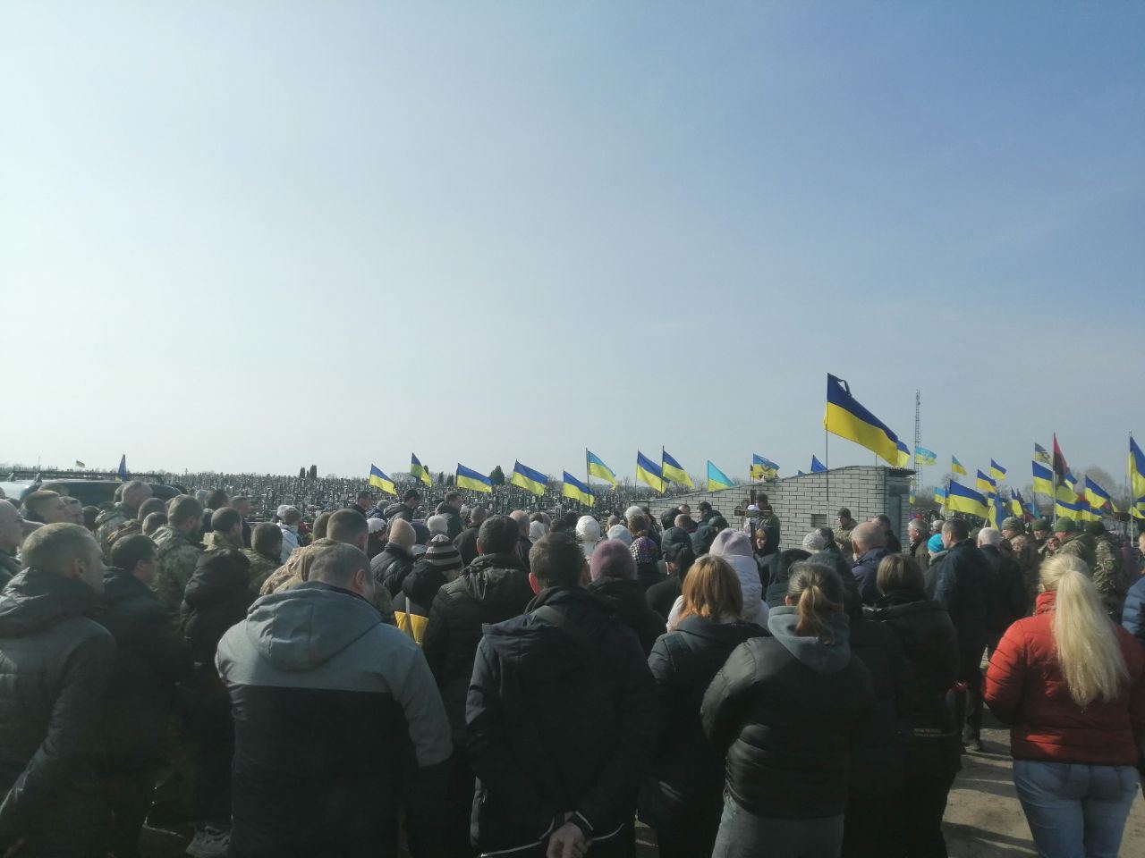 Прощання із солдатом Олександром ФЕДЧЕНКОМ у Ніжині