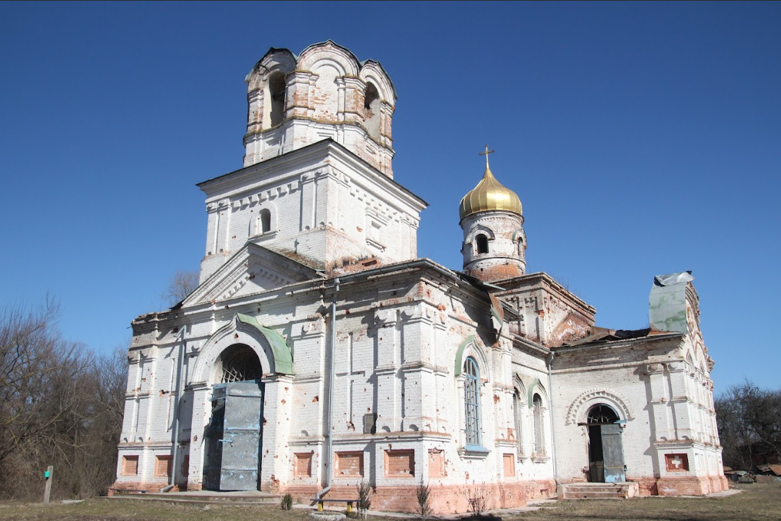 Напівзруйнований храм у Лукашівці
