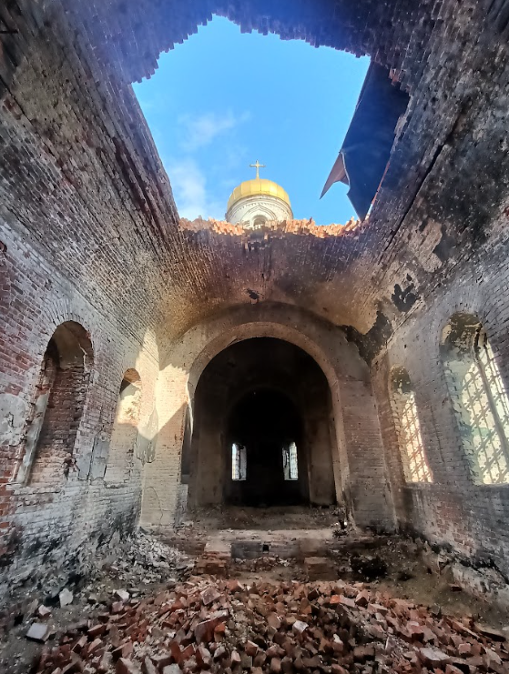 Напівзруйнований храм у Лукашівці