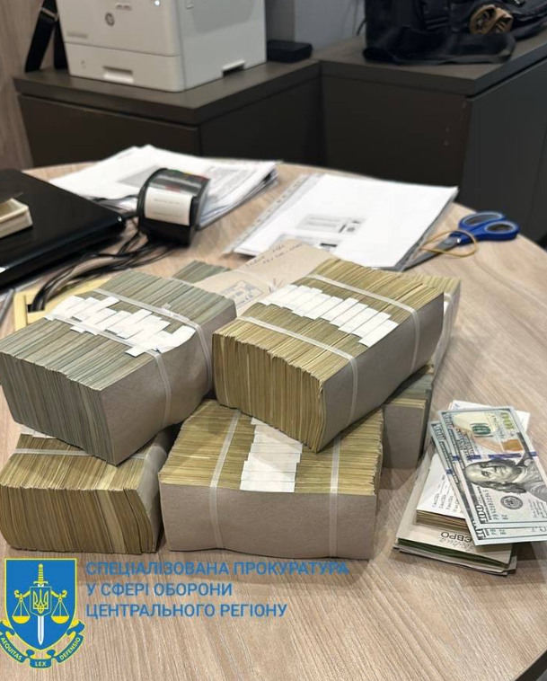 Мільйон доларів, вилучених у екс-голови ВЛК Чернігова, передали в АРМА