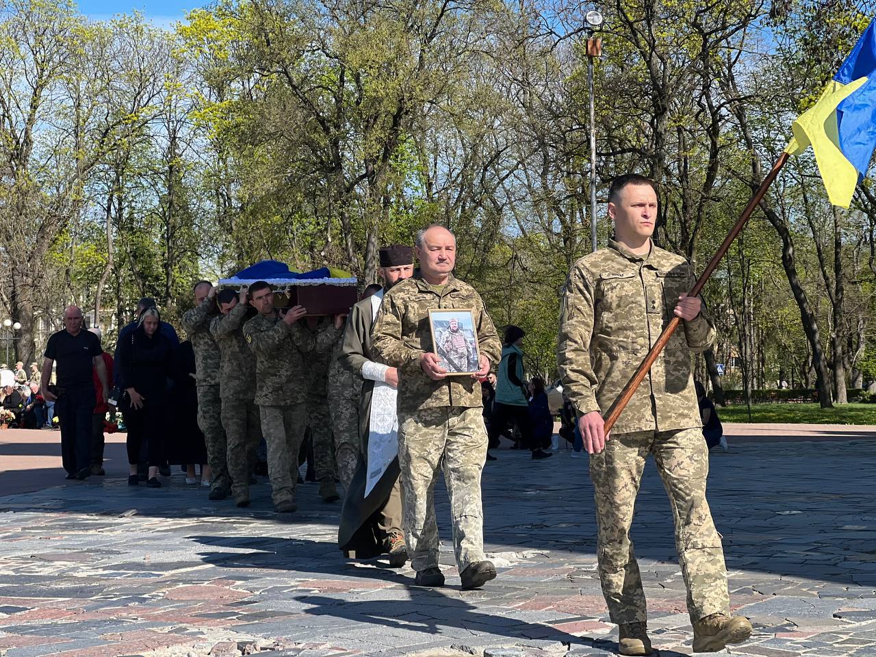 Прощання із Олександрм ЯКИМЕНКОМ у Чернігові