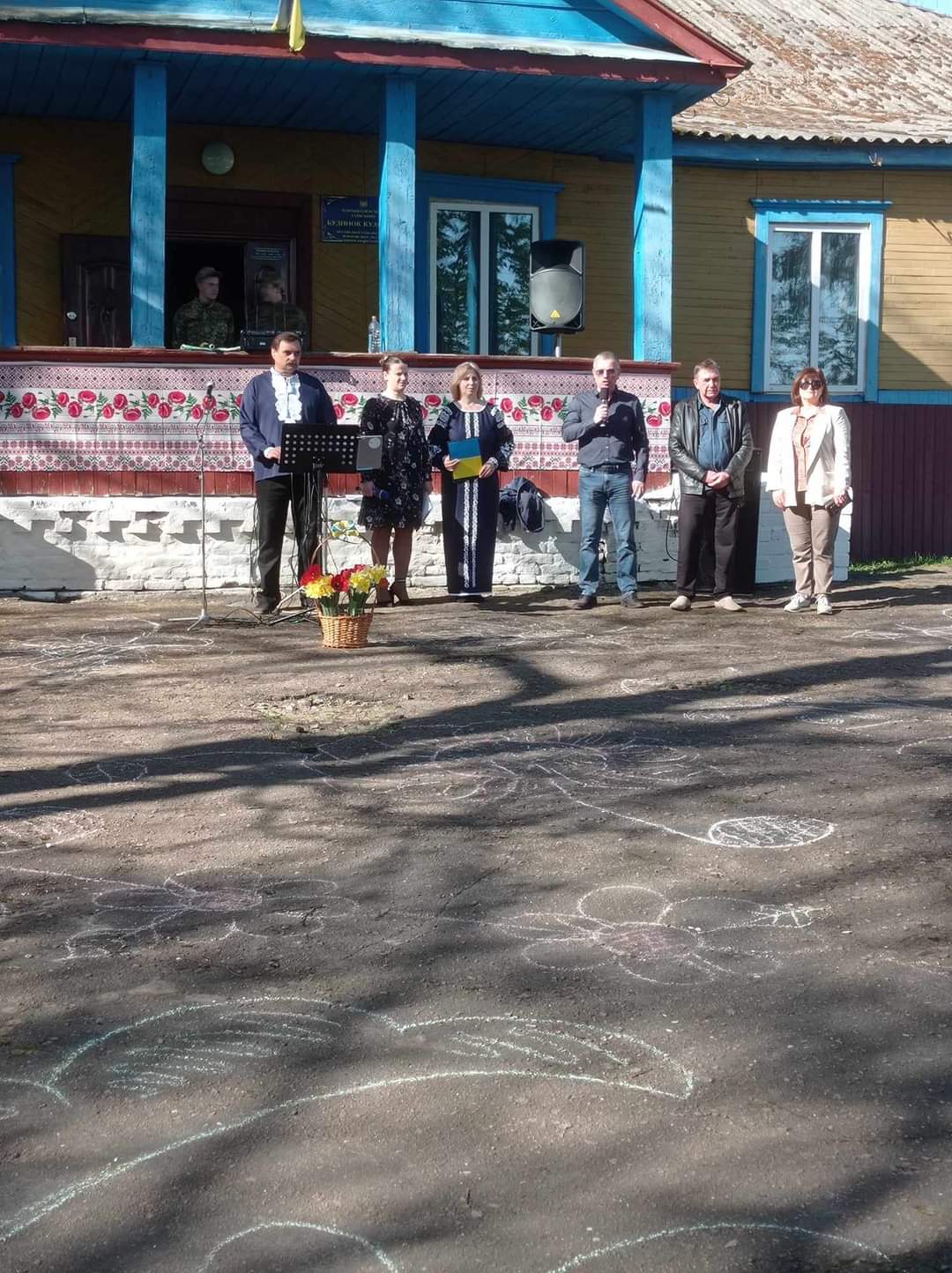 На Чернігівщині під час сільського ярмарку діти зібрали 40 тис грн для ЗСУ