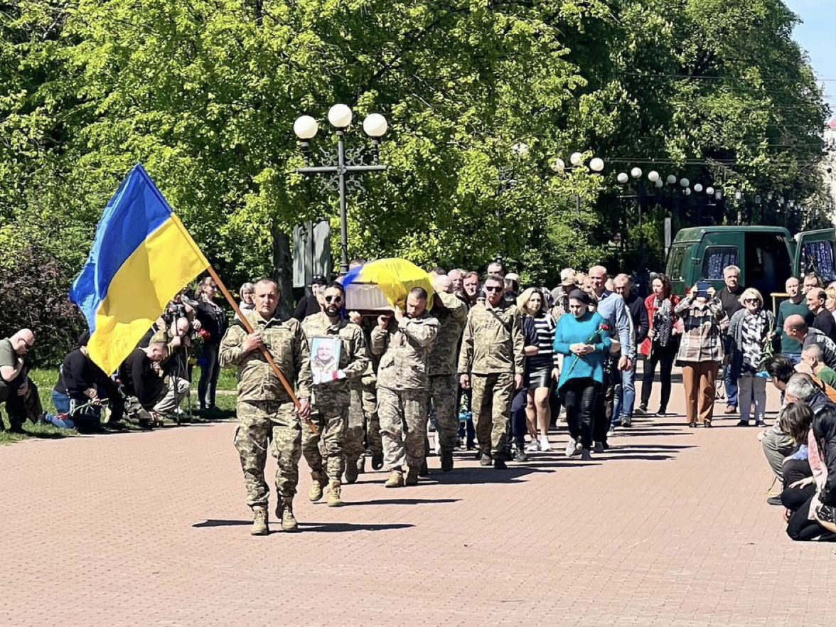 Прощання із солдатом Юрієм Нечаєм у Чернігові