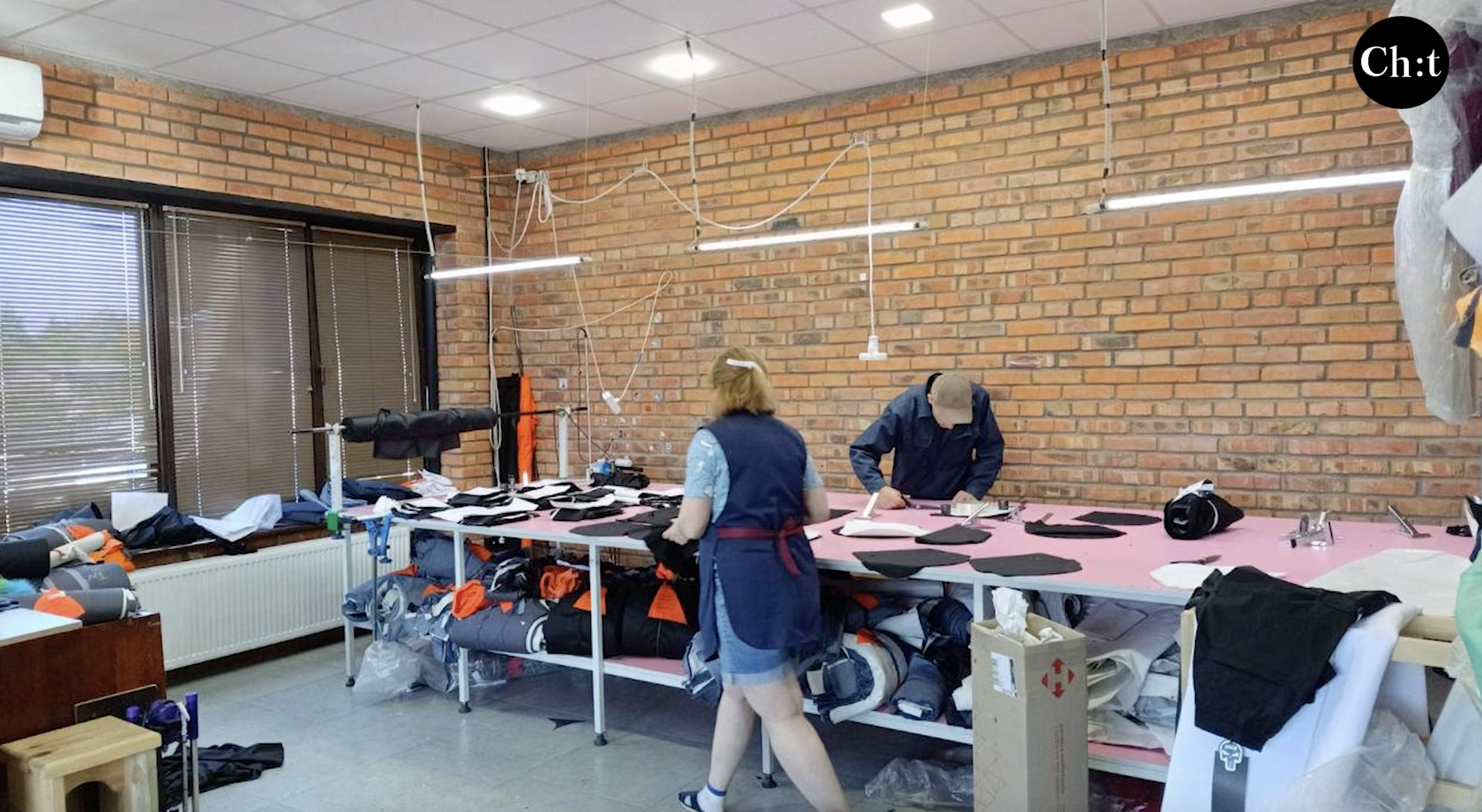 Виробляють брендовий одяг, планують працювати на експорт: як жінки-підприємиці розвивають бізнес у Чернігові