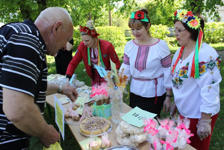 Понад 280 тис грн зібрали на ярмарку для ЗСУ у прикордонній громаді 