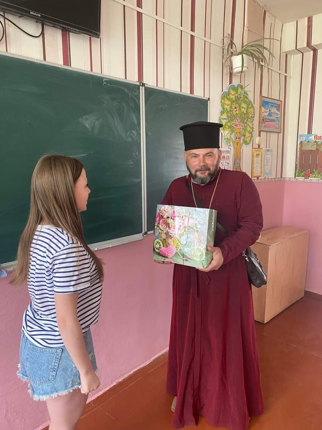 Чернігівські гімназисти зібрали 30 тисяч на дрон для 119 бригади